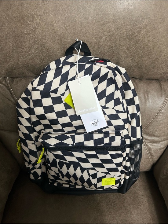 Herschel Supply Company Other - Herschel Supply Company Cream & Black Geometric Check Backpack